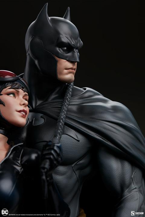 Produktbild Sideshow DC Comics diorama Batman & Catwoman 51 cm