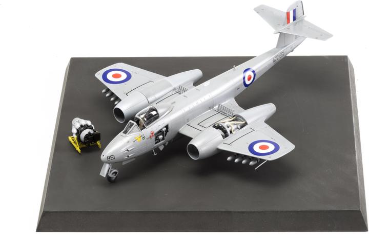 Actual product image Airfix Gloster Meteor F.8 Korea