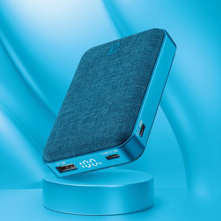 Produktbild Cellularline Powerbank 10.000mAh blau Glam 20W blau PBGLAM10000PDB (10000 mAh, 20 W)