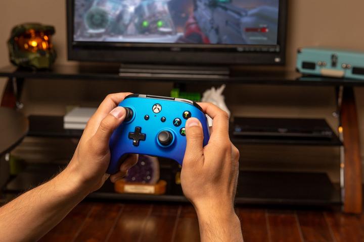 Produktbild PowerA Enhanced Wired Controller Sapphire Fade (Xbox One X, Xbox Series X, Xbox One S, Xbox Series S)