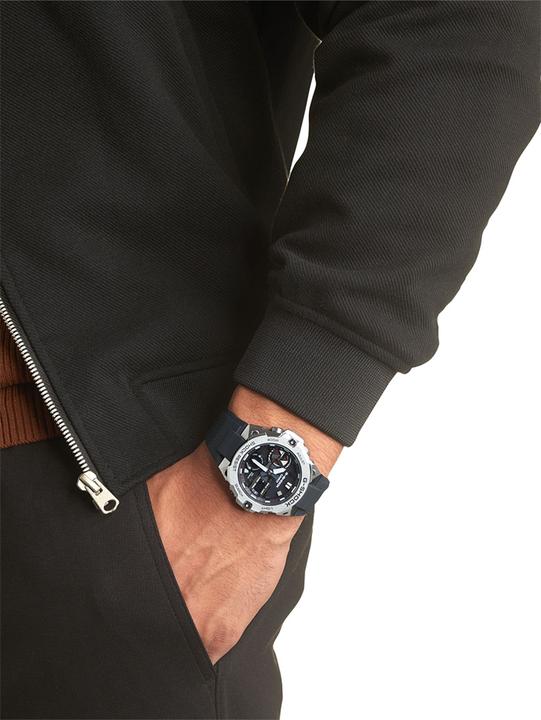 Actual product image G-Shock G-Steel (Power reserve display, Watch with gemstone, Pedometer, Rotating bezel left, 47 mm)