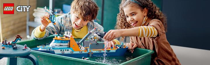 Actual product image LEGO Arctic research vessel (60368, LEGO City)