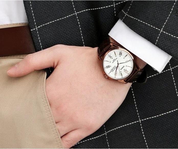 Actual product image Casio Collection (Analogue wristwatch, 41 mm)