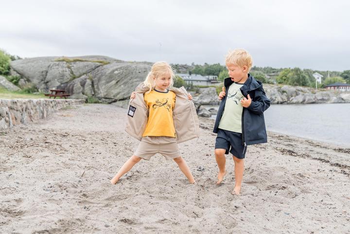 Produktbild Didriksons Kid's Hallon Jacket (100 A)