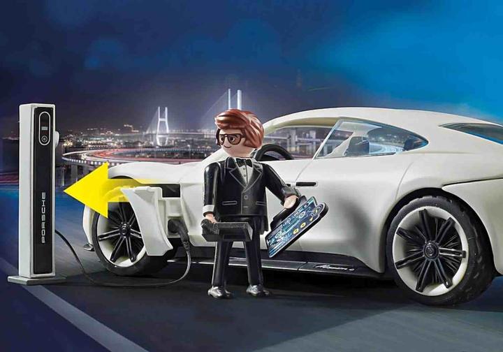 Actual product image Playmobil Rex Dasher's Porsche Mission E (70078)