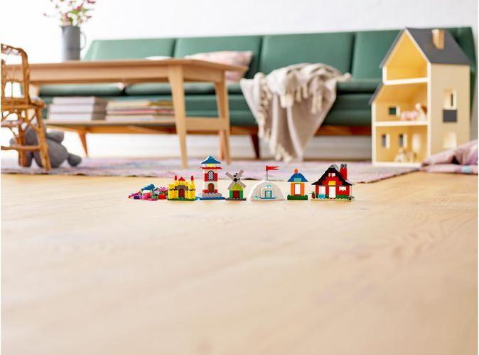 Actual product image LEGO Building blocks colourful houses (11008, LEGO Classic)