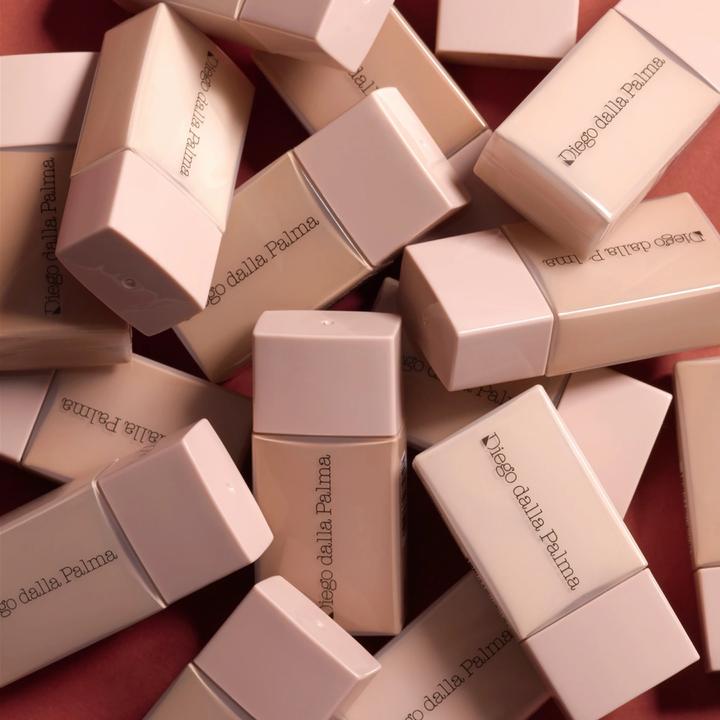 Actual product image Diego dalla Palma Nudissimo Soft Glow Foundation 253W (Light Beige)