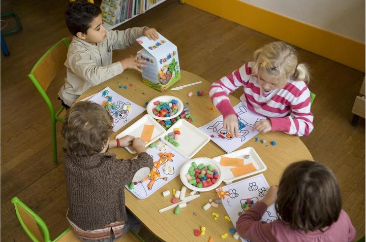 Produktbild PlayMais Spielen Sie Corn Basic Eimer 5 Liter (500 Stück)