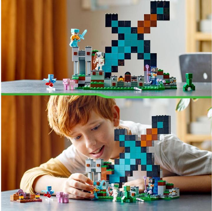 Actual product image LEGO 21244 The Sword Outpost (21244, LEGO Minecraft)