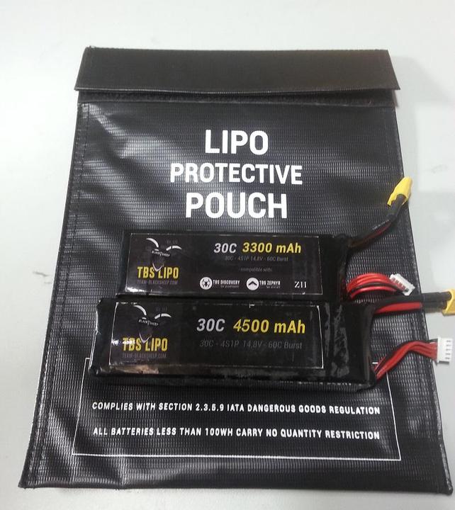 Produktbild TBS Lipo Safety Bag (30 cm, 23 cm)