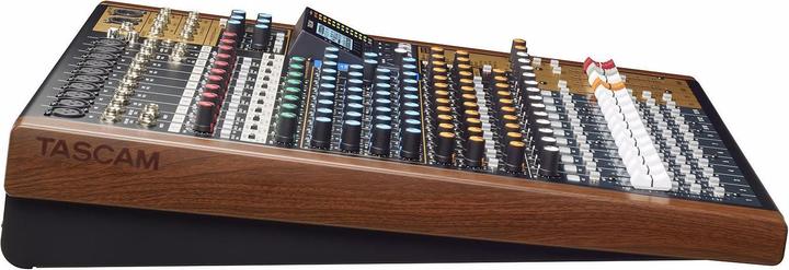 Actual product image Tascam Mixer Model 16 (Studio- and Livemixer)