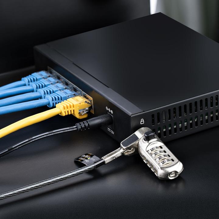 Actual product image StarTech Unmanaged 2.5G Switch 5 Port Gigabit Switch 2.5GBASE-T Unmanaged Switch Backward Compat (5 Ports)