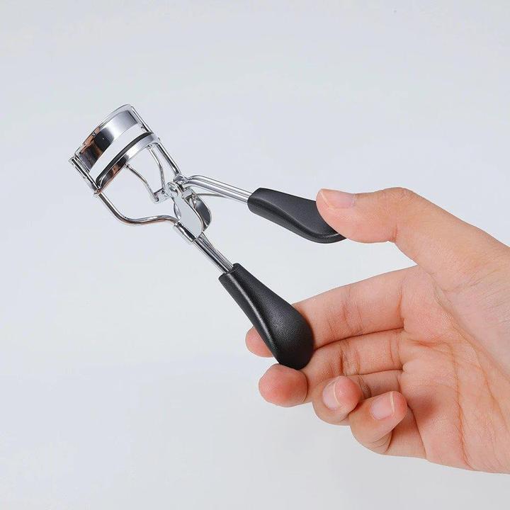 Actual product image JTI Eyelash curlers, black