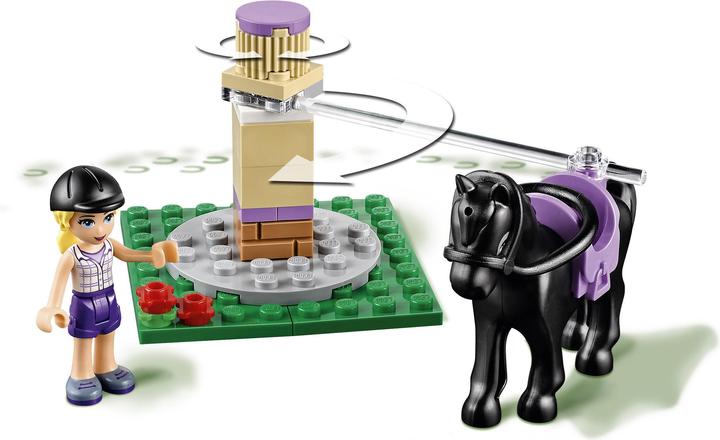 Actual product image LEGO Friends Heartlake Riding School (41126, LEGO Friends)