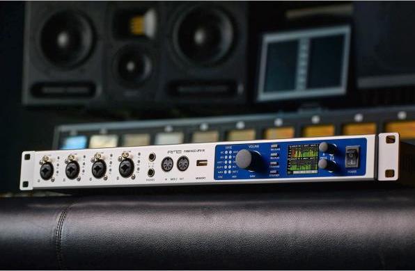 Produktbild RME Audio RME UFX III USB MADI Audio-Interface mit XLR-Kabel (USB)