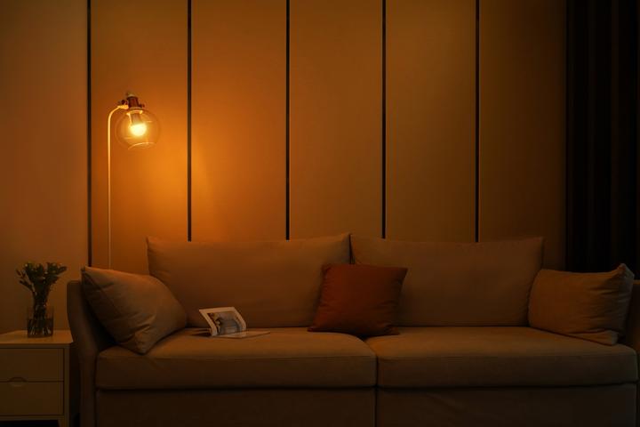 Image du produit Xiaomi Mi Lampe LED intelligente (blanc chaud) (E27, 8 W, 810 lm, 1 x, F)