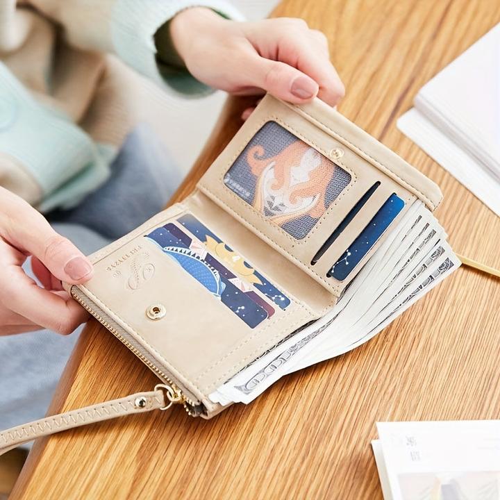 Image du produit Only-Bags.Store Stilvolle kurze Brieftasche mit Handschlaufe - Kartenhalter mit Blumenmuster in Beige, kompakte