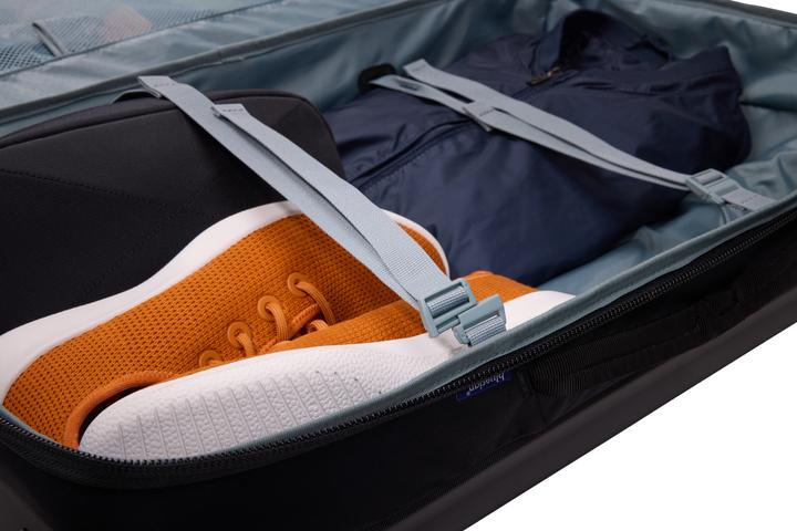 Actual product image Thule Subterra 2 Wheeled Duffel - Black (90 l, XL (from 140l))