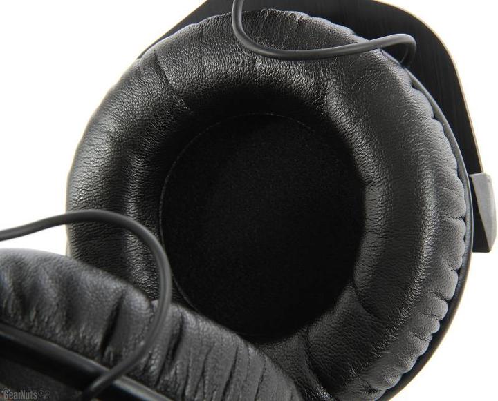 Actual product image Beyerdynamic Dt 770 M (NC, Cable)