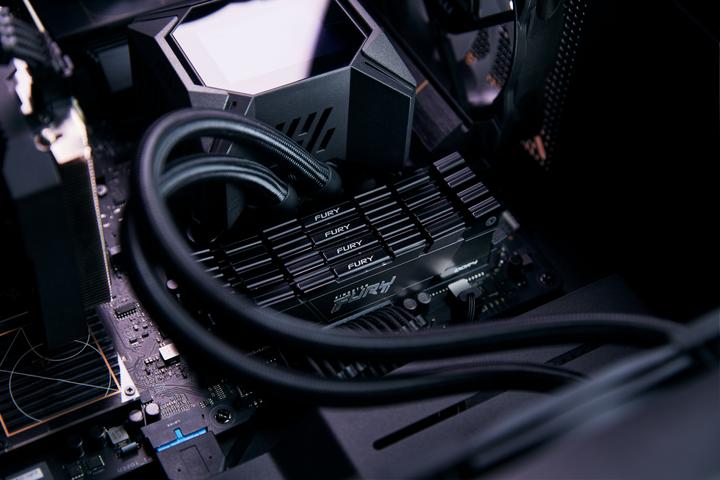 Actual product image Kingston FURY Renegade (2 x 16GB, 4600 MHz, DDR4-RAM, DIMM)