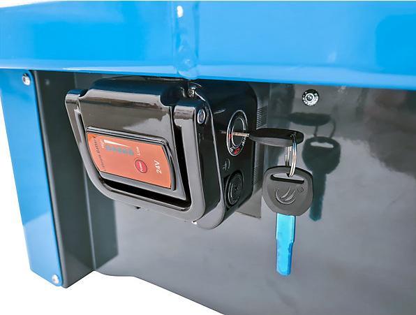 Actual product image eurokraft pro Platform truck with electric drive, 4 half height MDF panels, LxWxH 1370 x 700 x (500 kg)