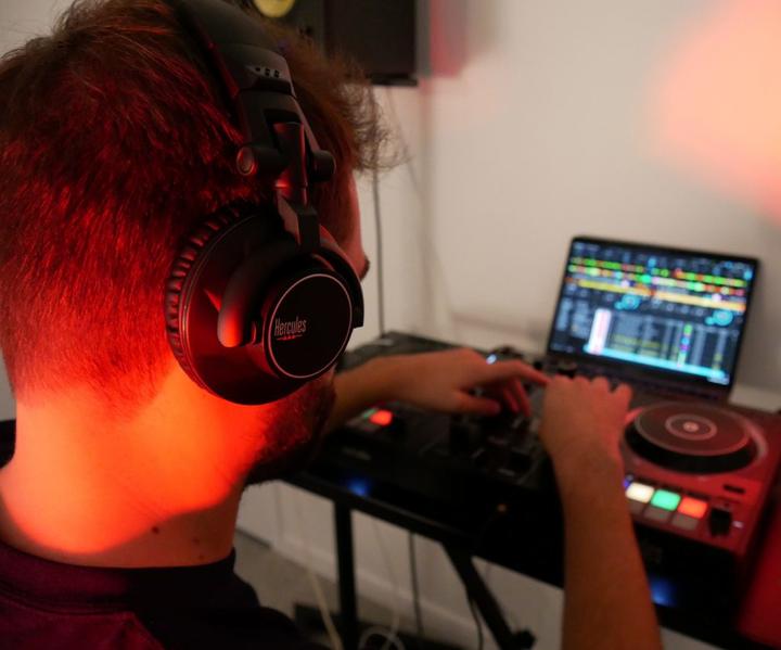 Actual product image Hercules HDP DJ60 (No noise cancelling, Cable)