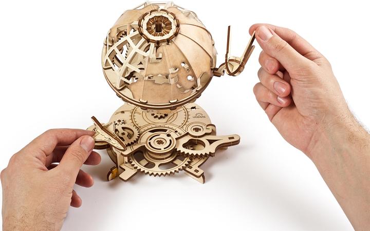 Actual product image Ugears Globe