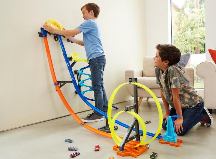 Produktbild Hot Wheels Senkrechtstarter Stunt-Set
