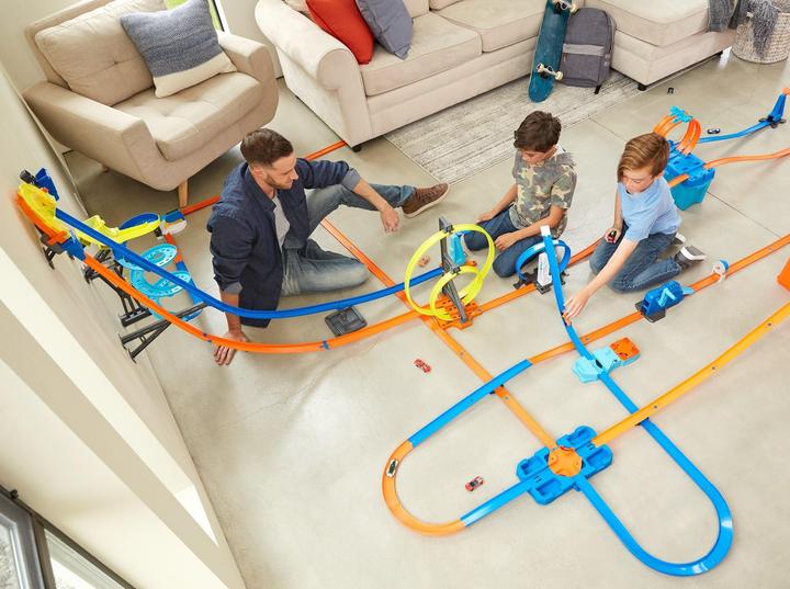 Produktbild Hot Wheels Senkrechtstarter Stunt-Set