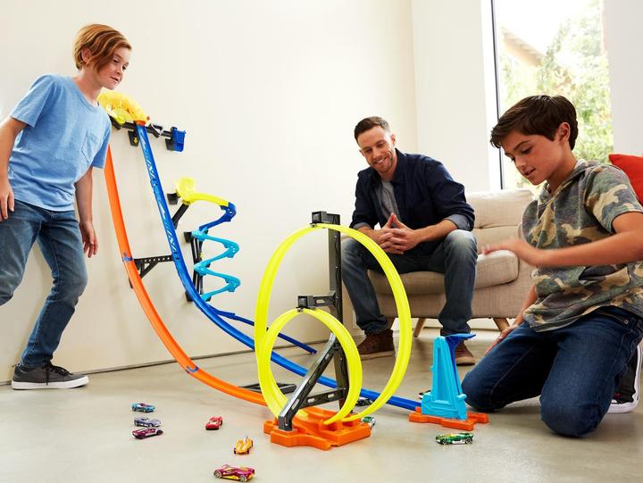 Produktbild Hot Wheels Senkrechtstarter Stunt-Set