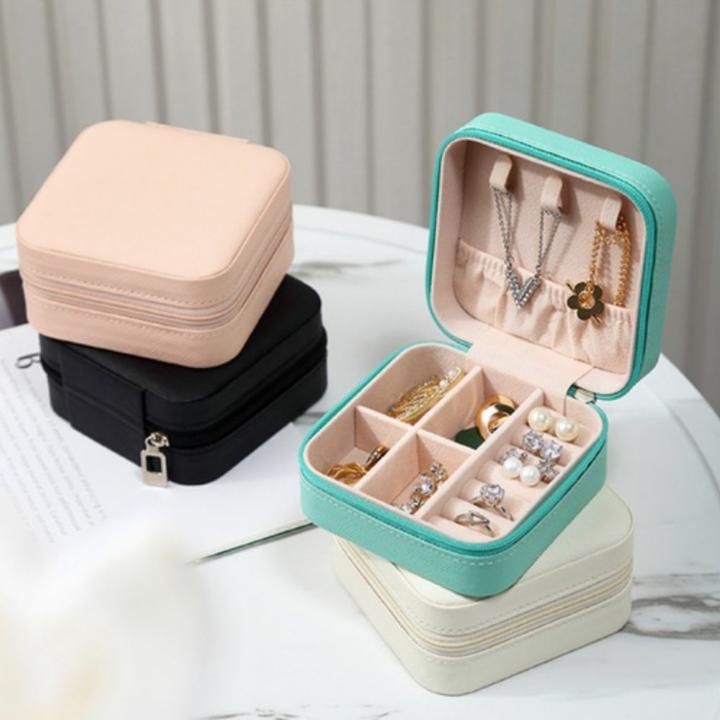 Actual product image Bins and Boxes TRAVEL jewellery box - div. colours