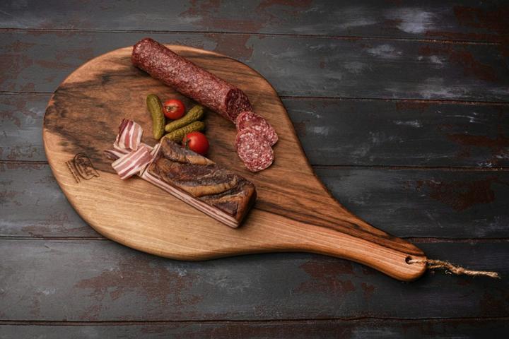 Actual product image Das Brettl Val Gardena walnut chopping board