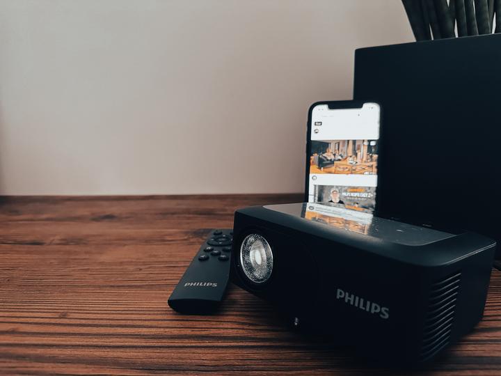 Actual product image Philips NEOPIX 110 video projector (HD, 100 lm, 1.47:1)