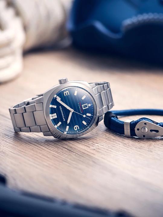 Actual product image Spinnaker SP-5073-22 Hull Automatic 42mm 10ATM (42 mm)