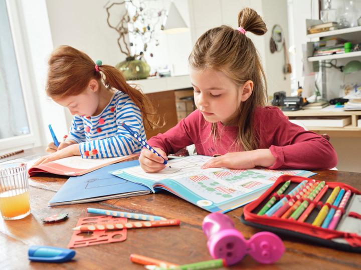 Actual product image STABILO Easycolours left-handed (Deep violet, 1 x)