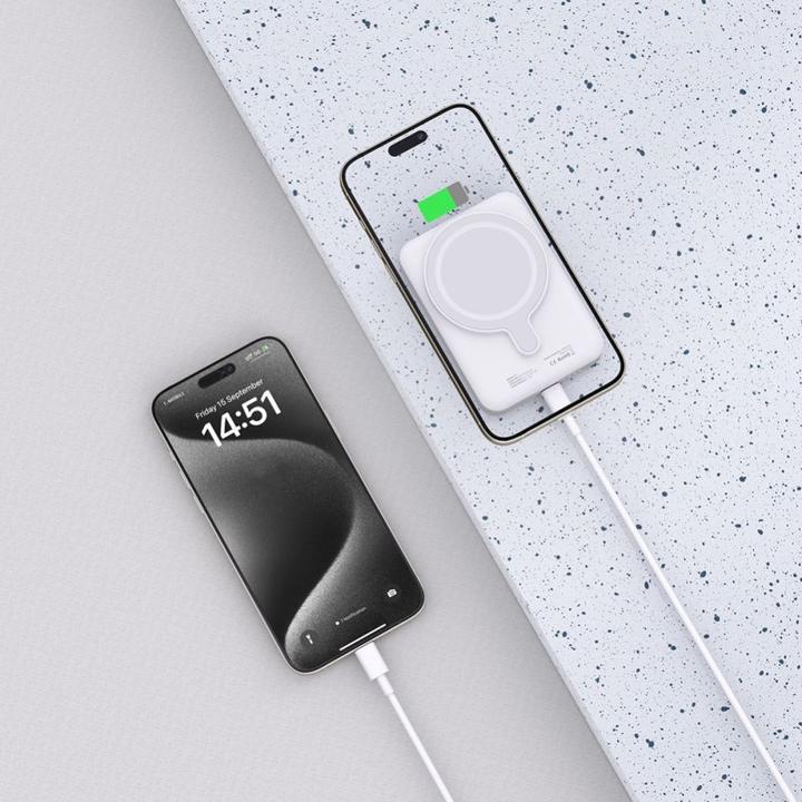 Actual product image Tech-Protect LifeMag PB11 Powerbank with MagSafe 10000mAh 15W USB-C port - white + USB-C cable (10000 mAh, 15 W)