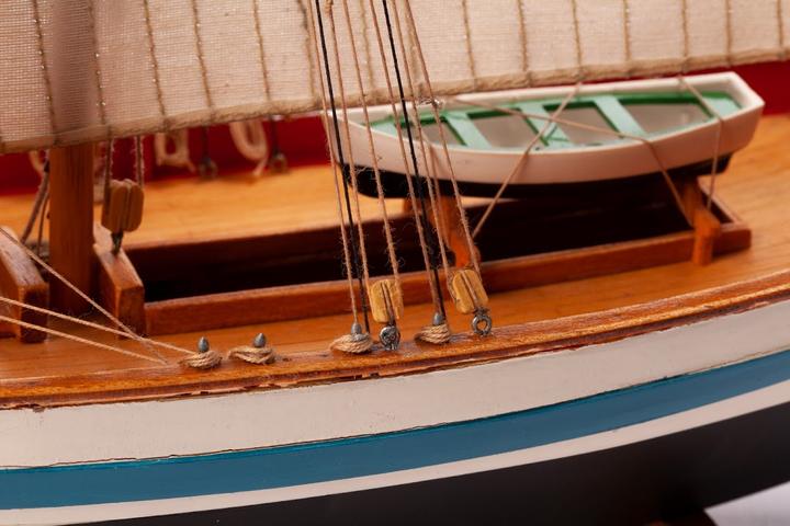 Actual product image Billing Boats LE MARTEGAOU - (428836)
