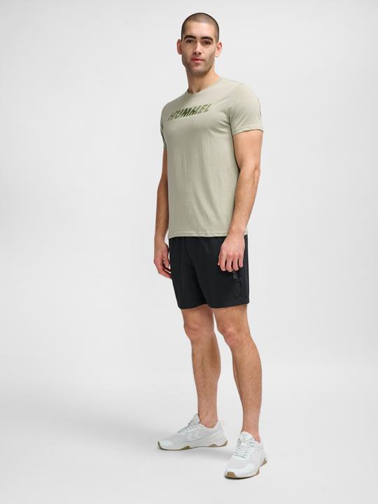 Actual product image hummel hmlTE BASE WOVEN SHORTS (XL)