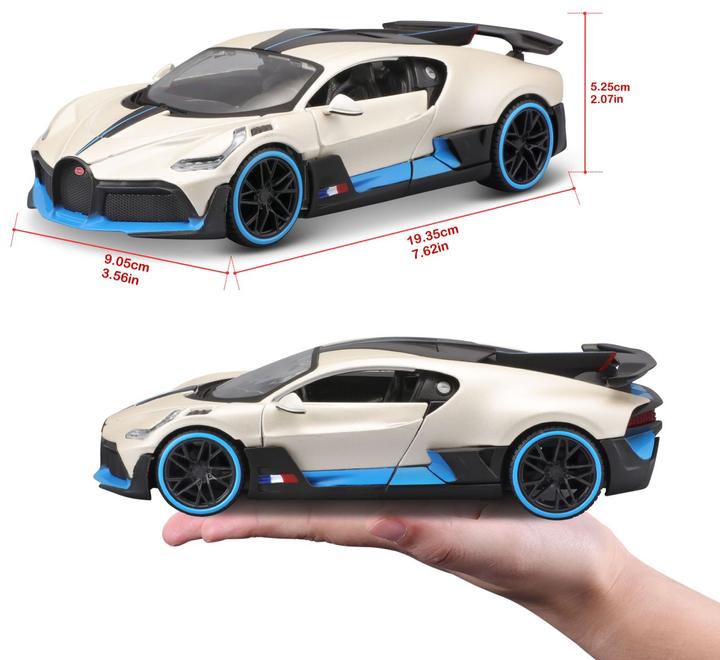Actual product image Maisto Bugatti Divo 1/24 white metallic