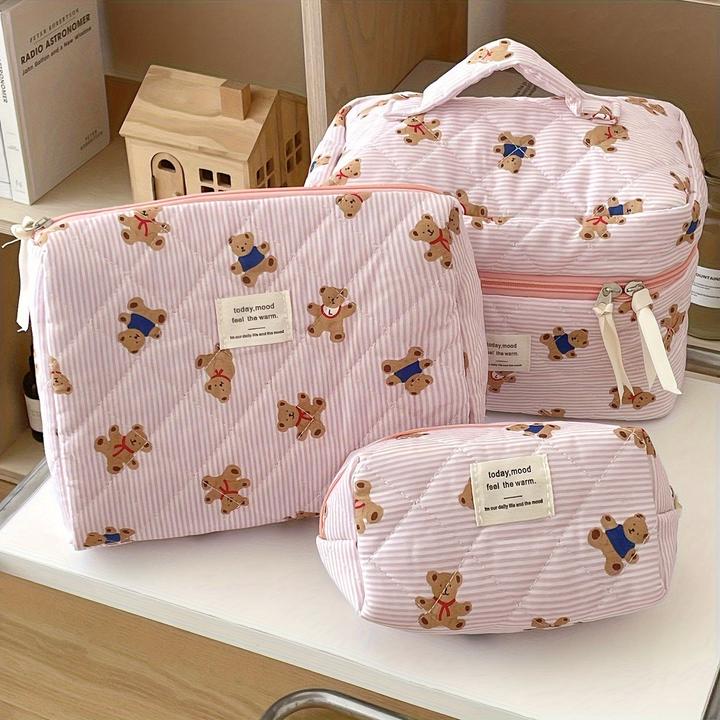 Image du produit Only-Bags.Store Trousse de toilette matelassée en forme d'ourson - parfaite pour le voyage ou l'école - douce