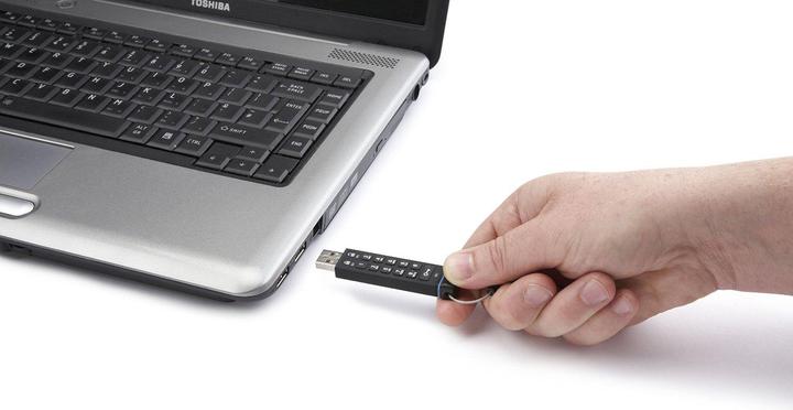 Produktbild iStorage Datashur (4 GB, USB-A, USB 2.0)