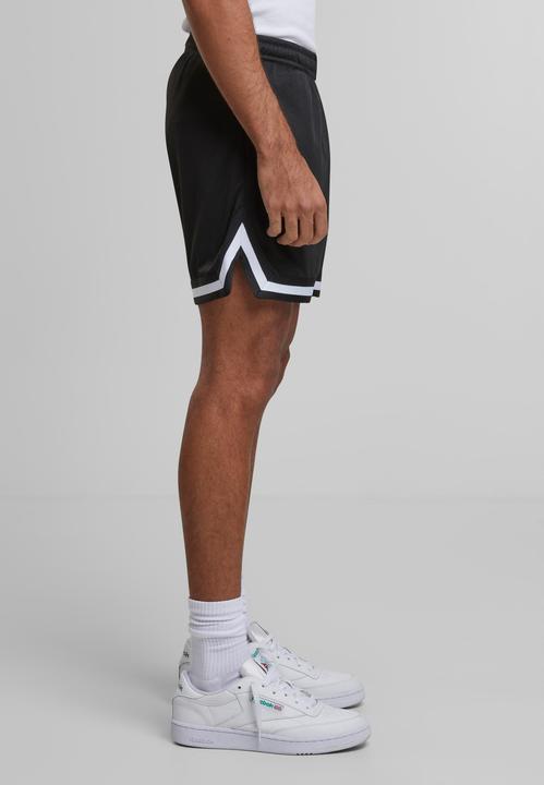 Actual product image Urban Classics Short Basketball Shorts - 142649 (L)