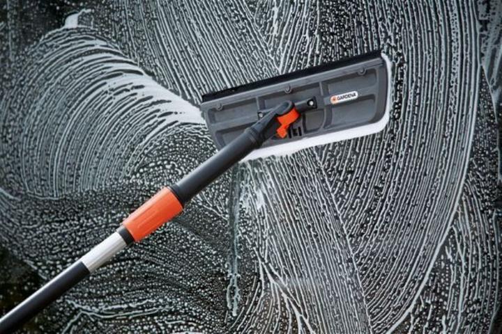 Produktbild Gardena Cleansystem-Fensterwascher mit Abzieher