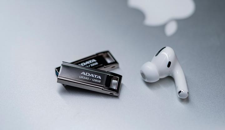 Immagine prodotto Adata UR340 Chiavetta USB USB Type-A 3.2 Gen 2 (3.1 Gen 2) Nero (128 GB, USB-A)