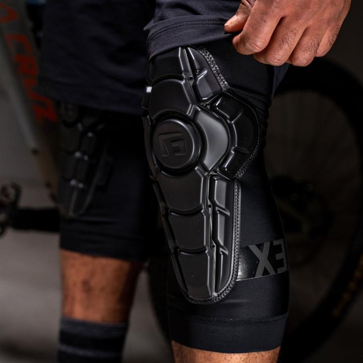 Produktbild G-Form Pro-X3 Knee Guards (S, Knieschoner)