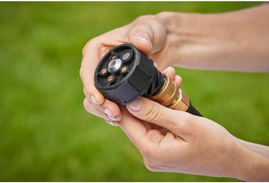 Actual product image Black & Decker High pressure cleaner (Rechargeable battery operated)