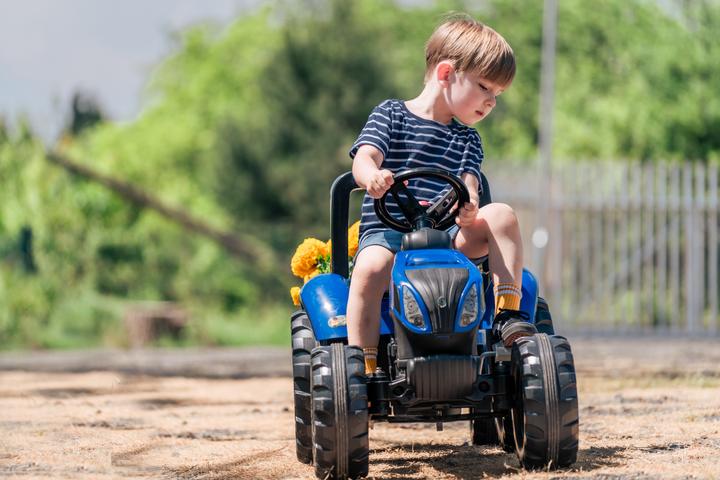 Produktbild Falk Toys New Holland Traktor + Anh. M