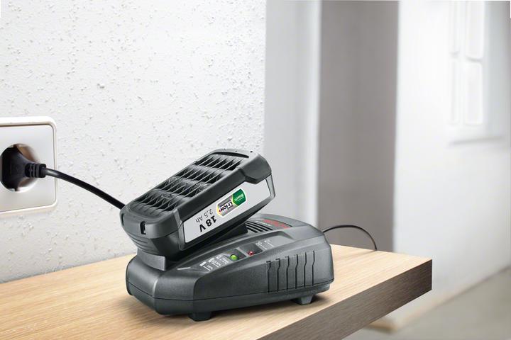 Produktbild Bosch Home & Garden Starter-Set PBA 18V (2x2,5Ah) + AL 1830 CV (18 V)