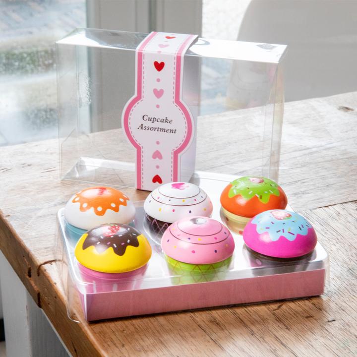 Image du produit New Classic Toys Assortiment de cupcakes dans une boîte cadeau - 6 pièces