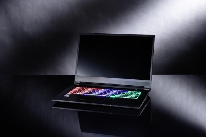 Produktbild Captiva G14M 19V2 (17.30", Intel Core i7-9750H, 16 GB, 250 GB, DE)